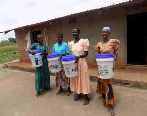Abola-Acan-Pe-ol-women